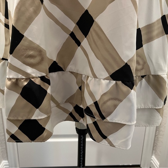 White, Black and Tan mini dress - Picture 3 of 5